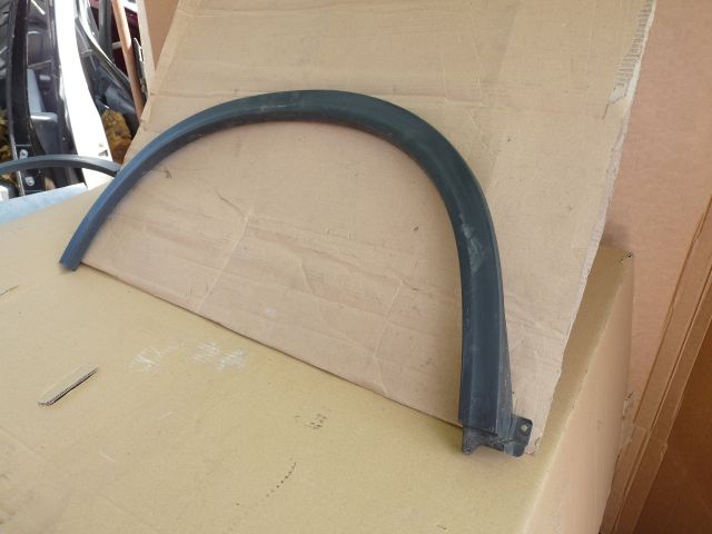 bontott SUZUKI VITARA Jobb hátsó Sárvédő Díszléc