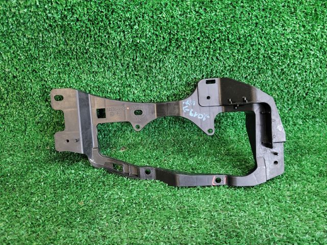 bontott SUZUKI VITARA Jobb Ködfényszóró Tartó