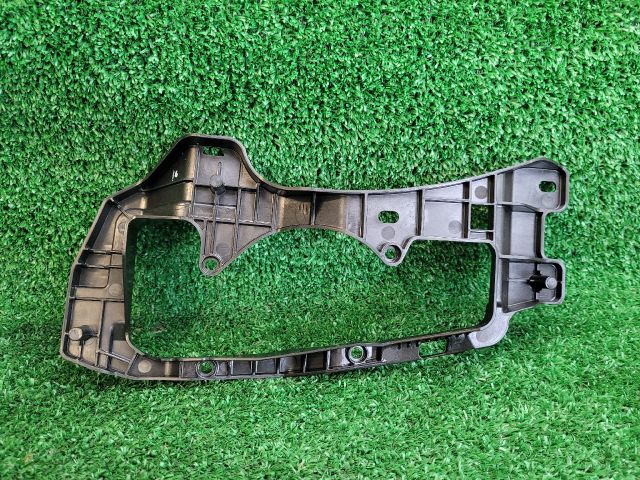 bontott SUZUKI VITARA Jobb Ködfényszóró Tartó