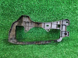 bontott SUZUKI VITARA Jobb Ködfényszóró Tartó