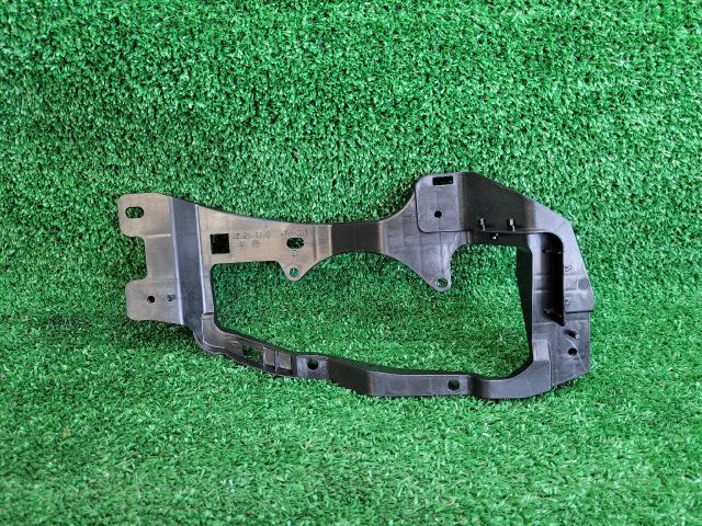 bontott SUZUKI VITARA Jobb Ködfényszóró Tartó