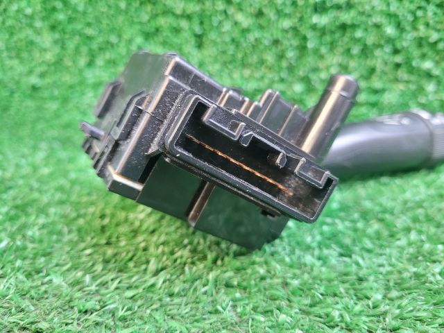 bontott SUZUKI VITARA Jobb Kormánykapcsoló Ablaktörlő