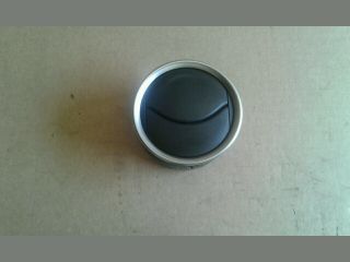 bontott SUZUKI VITARA Középső Bal Szellőző