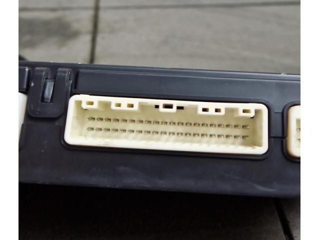 bontott SUZUKI VITARA Kulcs Nélküli Nyitás Jeladó