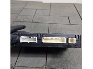 bontott SUZUKI VITARA Kulcs Nélküli Nyitás Jeladó