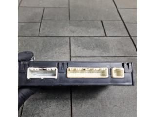 bontott SUZUKI VITARA Kulcs Nélküli Nyitás Jeladó