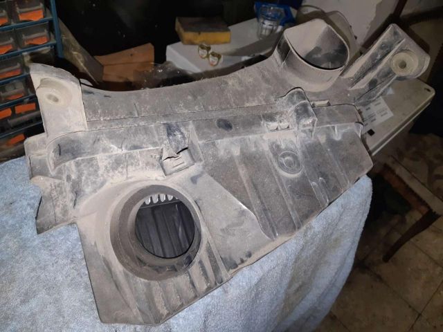 bontott SUZUKI VITARA Légszűrő Ház