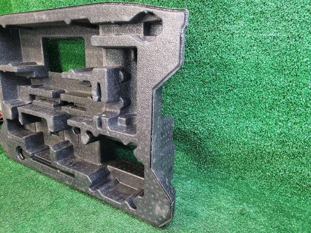 bontott SUZUKI VITARA Pótkerék Szerszámtartó