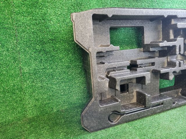 bontott SUZUKI VITARA Pótkerék Szerszámtartó