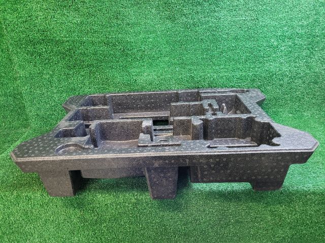 bontott SUZUKI VITARA Pótkerék Szerszámtartó