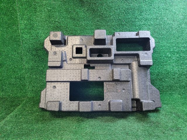 bontott SUZUKI VITARA Pótkerék Szerszámtartó