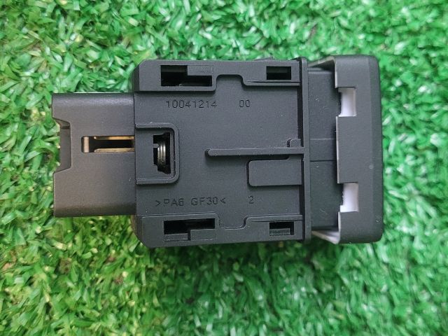 bontott SUZUKI VITARA Start / Stop Indító Gomb