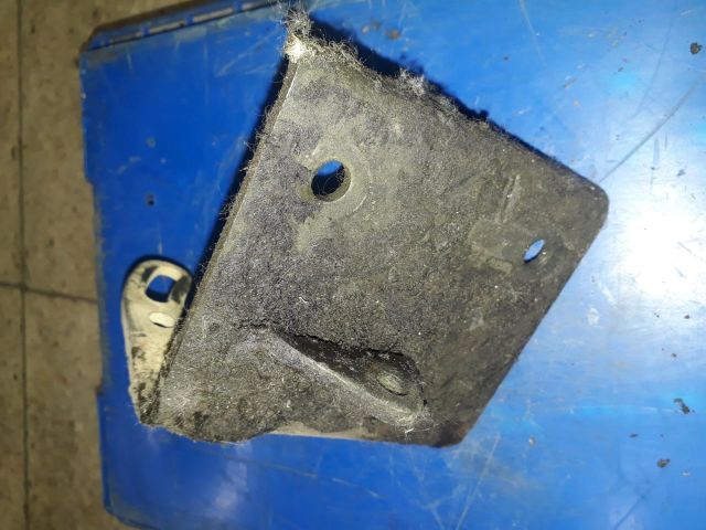 bontott SUZUKI VITARA Szervó Tartó Bak (Magában)