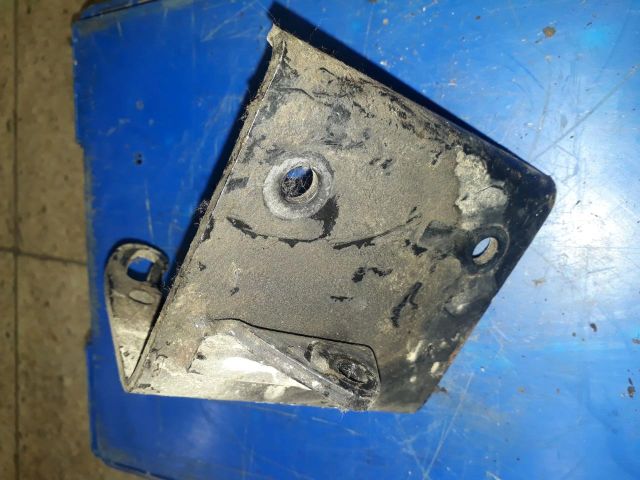 bontott SUZUKI VITARA Szervó Tartó Bak (Magában)