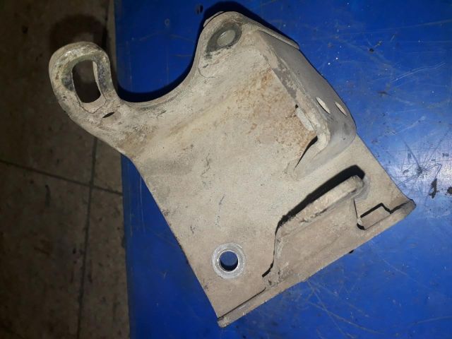 bontott SUZUKI VITARA Szervó Tartó Bak (Magában)