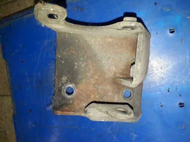 bontott SUZUKI VITARA Szervó Tartó Bak (Magában)