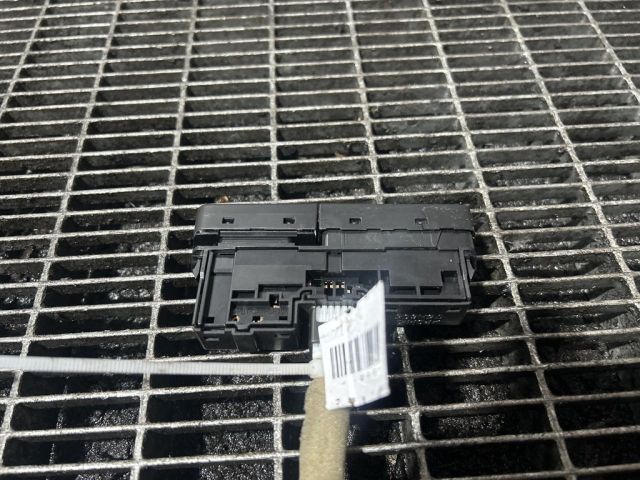 bontott SUZUKI VITARA Vészvillogó Kapcsoló