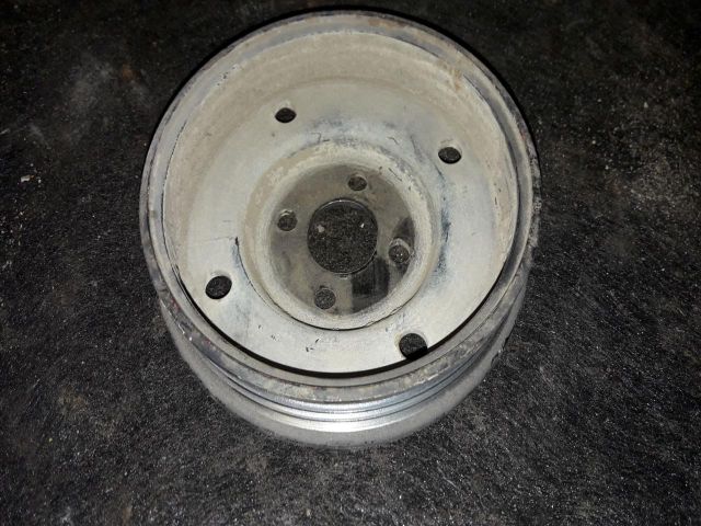 bontott SUZUKI VITARA Vízpumpa Szíjtárcsa