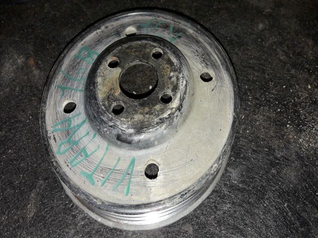 bontott SUZUKI VITARA Vízpumpa Szíjtárcsa