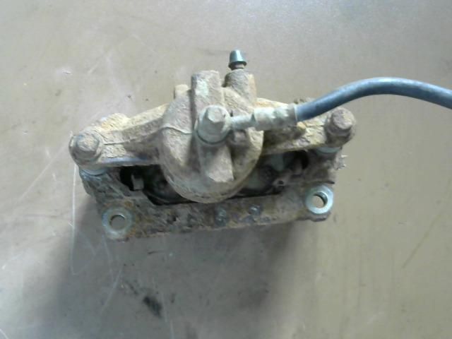 bontott SUZUKI WAGON R PLUS Jobb első Féknyereg Munkahengerrel