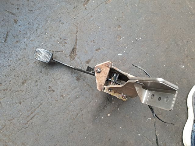 bontott SUZUKI WAGON R PLUS Kuplung Pedál