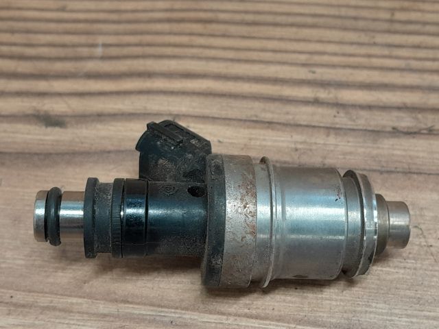 bontott SUZUKI WAGON R PLUS Porlasztó (1 db)