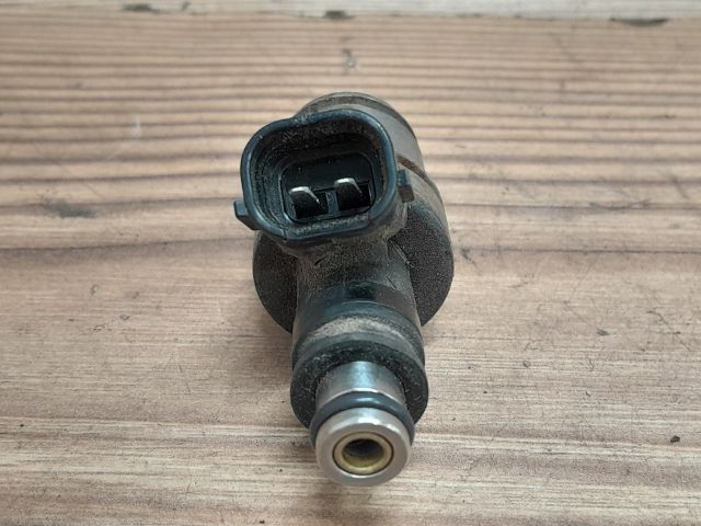 bontott SUZUKI WAGON R PLUS Porlasztó (1 db)