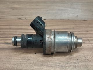 bontott SUZUKI WAGON R PLUS Porlasztó (1 db)