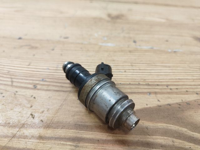 bontott SUZUKI WAGON R PLUS Porlasztó (1 db)