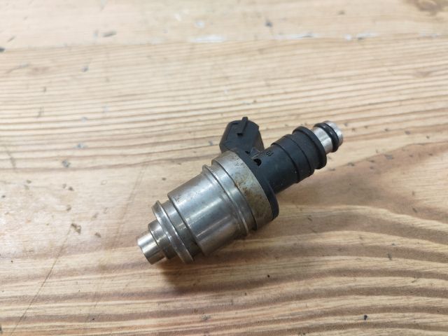 bontott SUZUKI WAGON R PLUS Porlasztó (1 db)