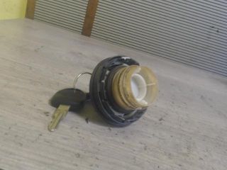 bontott SUZUKI WAGON R PLUS Tanksapka