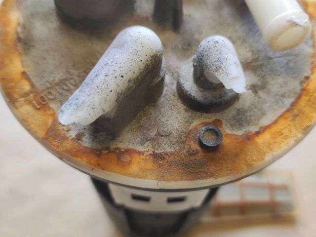 bontott SUZUKI WAGON R PLUS Üzemanyag Szivattyú