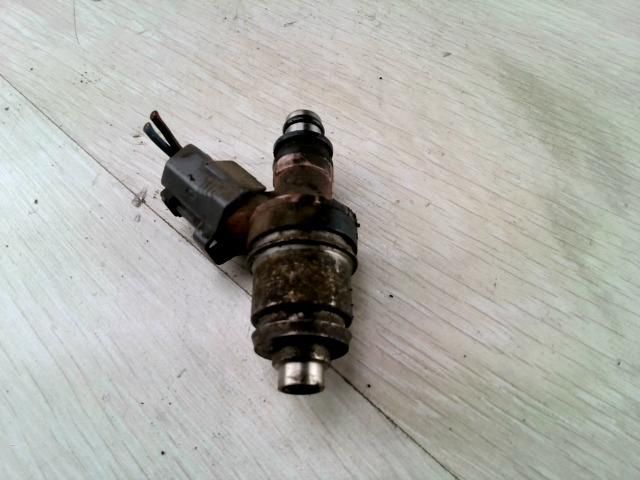 bontott SUZUKI WAGON R PLUS Porlasztó (1 db)