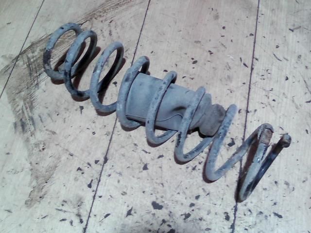 bontott SUZUKI WAGON R PLUS Első Rugó