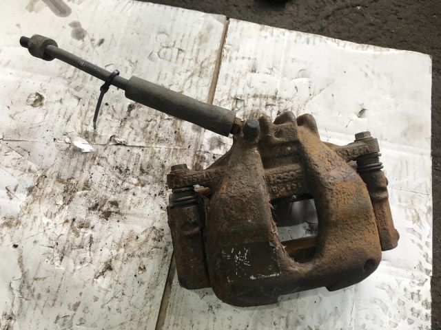 bontott SUZUKI WAGON R PLUS Jobb első Féknyereg Munkahengerrel