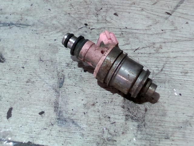 bontott SUZUKI WAGON R PLUS Porlasztó (1 db)