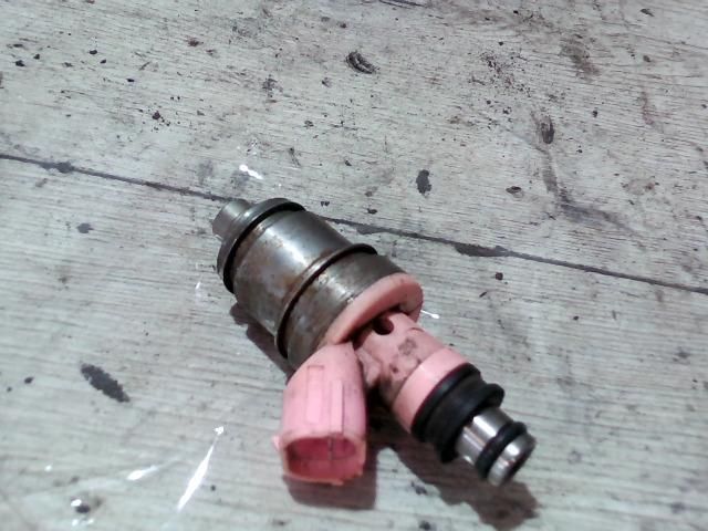 bontott SUZUKI WAGON R PLUS Porlasztó (1 db)