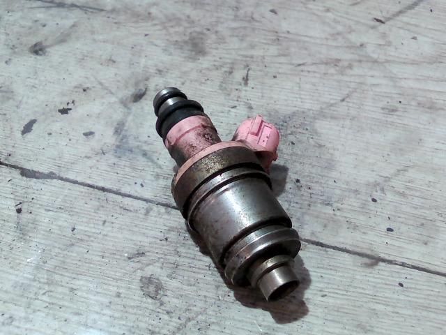 bontott SUZUKI WAGON R PLUS Porlasztó (1 db)