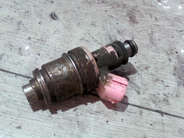 bontott SUZUKI WAGON R PLUS Porlasztó (1 db)