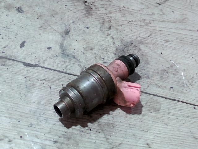 bontott SUZUKI WAGON R PLUS Porlasztó (1 db)