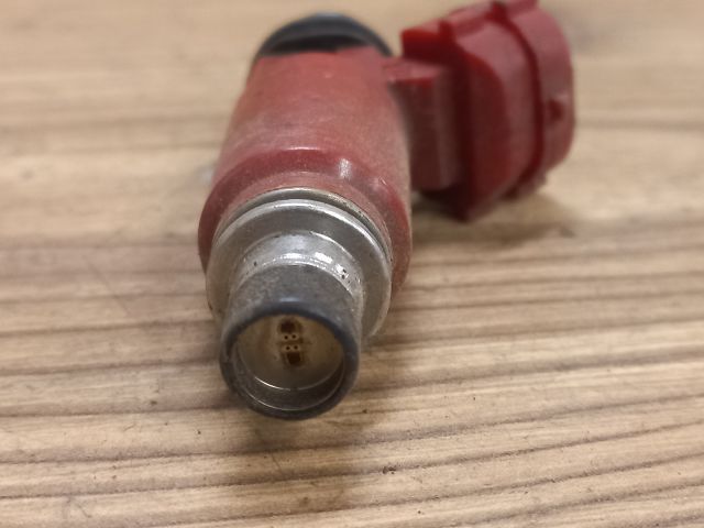 bontott SUZUKI WAGON R PLUS Porlasztó (1 db)