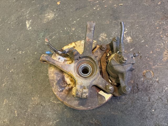 bontott SUZUKI WAGON R PLUS Bal első Csonkállvány Kerékaggyal