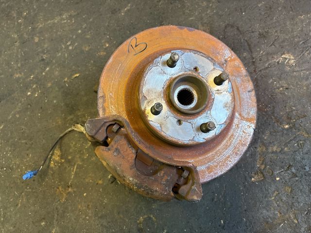 bontott SUZUKI WAGON R PLUS Bal első Csonkállvány Kerékaggyal