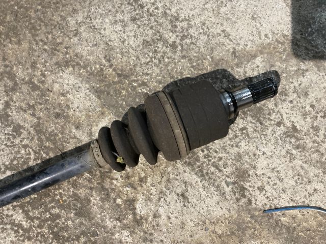 bontott SUZUKI WAGON R PLUS Bal Féltengely