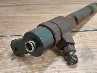 bontott SUZUKI WAGON R PLUS Porlasztó (1 db)