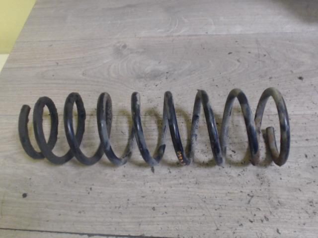 bontott SUZUKI WAGON R PLUS Első Rugó