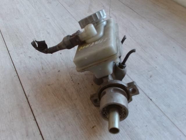 bontott SUZUKI WAGON R PLUS Főfékhenger