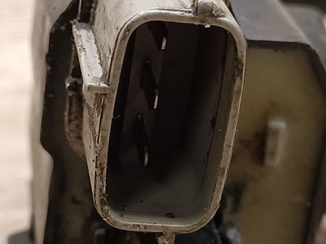 bontott SUZUKI WAGON R PLUS Gyújtótrafó