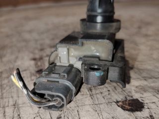 bontott SUZUKI WAGON R PLUS Gyújtótrafó