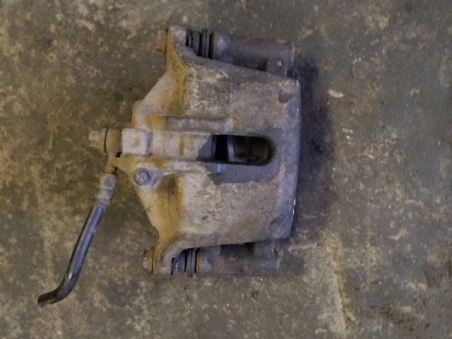 bontott SUZUKI WAGON R PLUS Jobb első Féknyereg Munkahengerrel